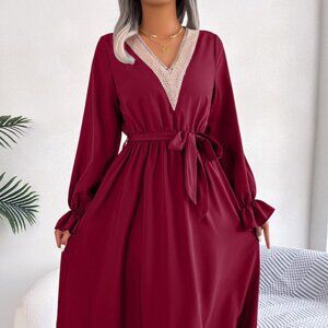Contrast Belted Flounce Sleeve Dress